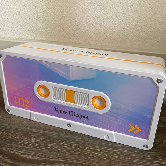 veuve clicquot Accents Veuve Metal Champagne Cassette Tape Box Blue